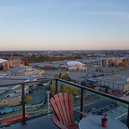 Monki Di Executive Suites - Alura Calgary Zewnętrze zdjęcie